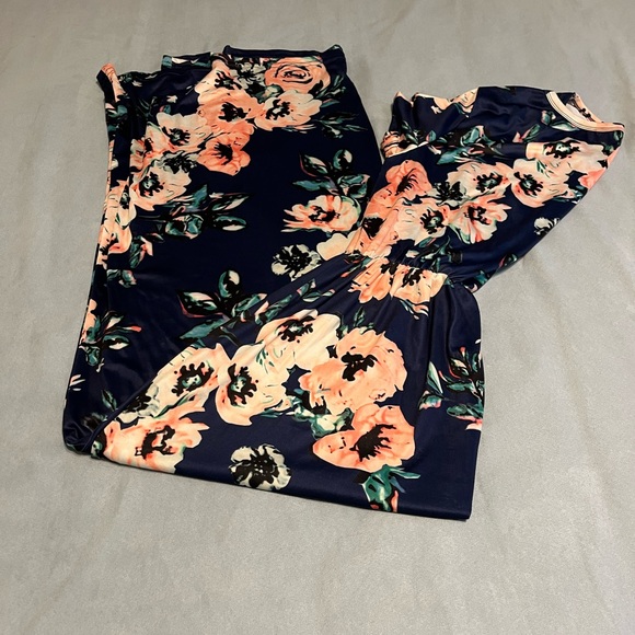 Floral Maxi Dress - Picture 10 of 13